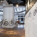 Exposition de vélos de la collection Embacher 'TOUR DU MONDE. Bicycle Stories' au MAK de Vienne. © MAK/Katrin Wißkirchen