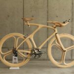 Vélo en bois Fusion de Yojiro Oshima, un étudiant en design industriel et artisanal à la Masashino Art Univeristy (Japon).