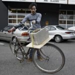 Les designers n'ont pas ménagé leurs efforts pour tester les solutions de portage sur le vélo.